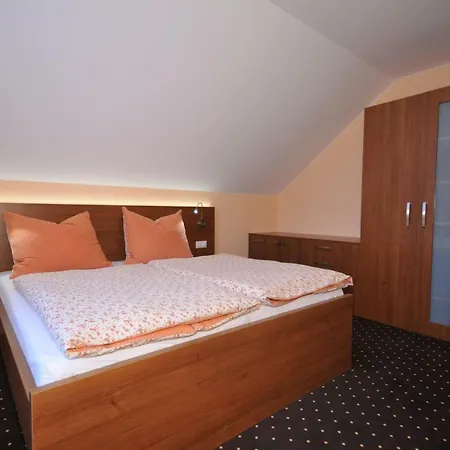 Gabriela, Tatranska Strba, Pri Zubacke Pensjonat Tatrzańska Szczyrba